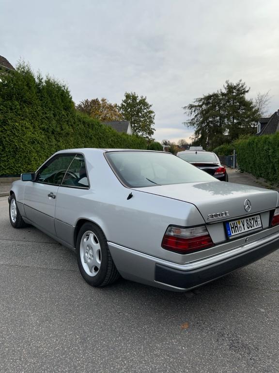 Mercedes-Benz CE 300