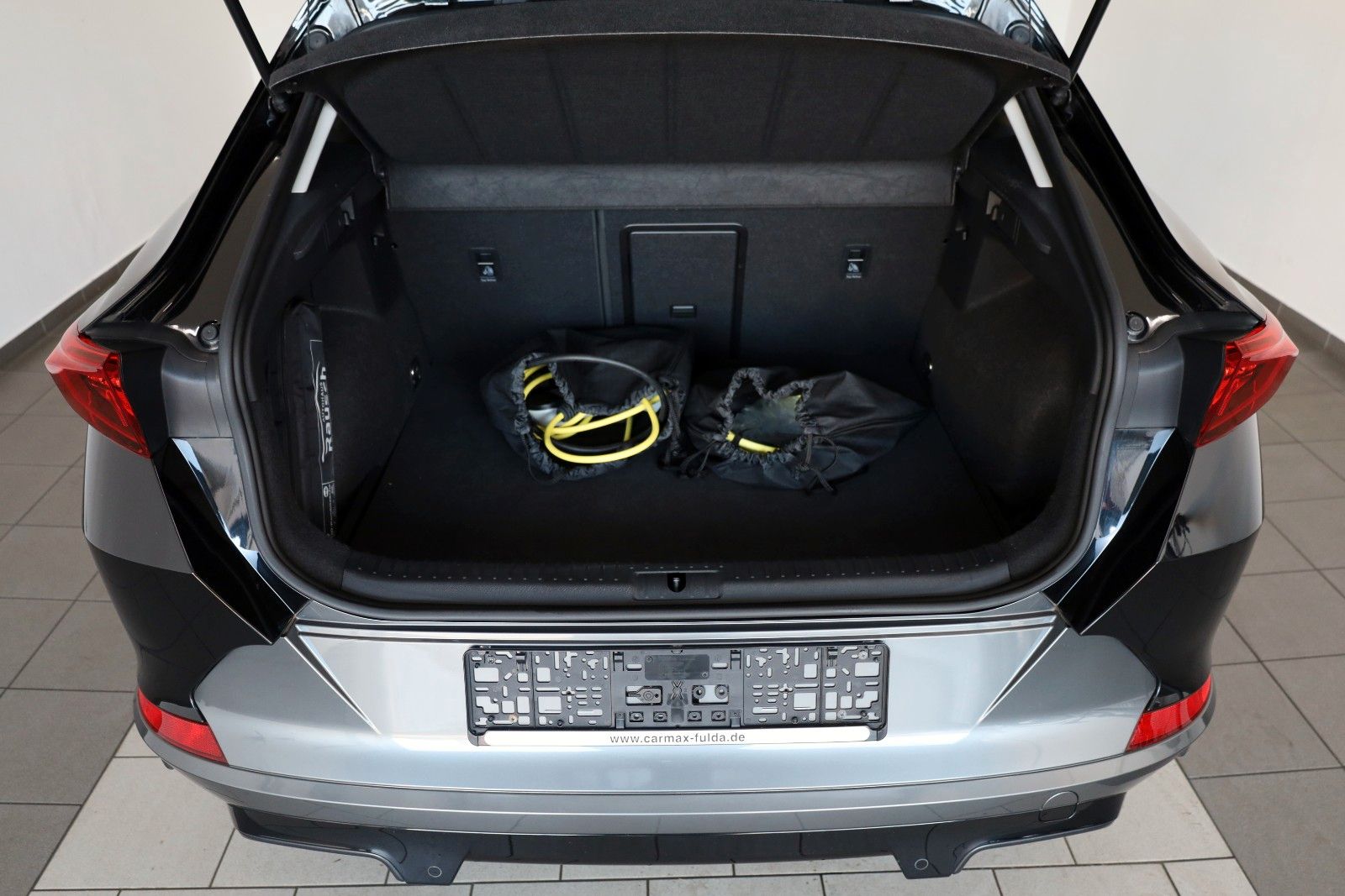 Fahrzeugabbildung CUPRA Formentor e-Hybrid T.Leder,Navi,LED,ACC,AppleCar