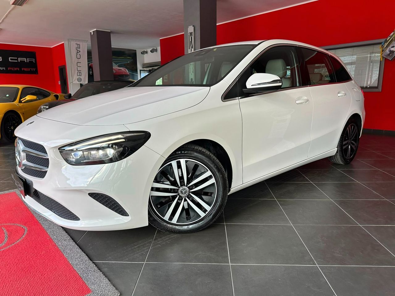 Mercedes-Benz Mercedes-benz B 180 d Sport Plus FARI MULTIBEAM  imagem 2