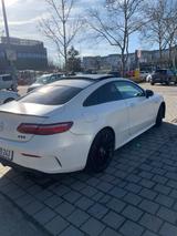 Mercedes-Benz  E400 Coupé 4MATIC AMG 360-Grad-Kamera Optik E53 - Mercedes-Benz E 400: Coupe