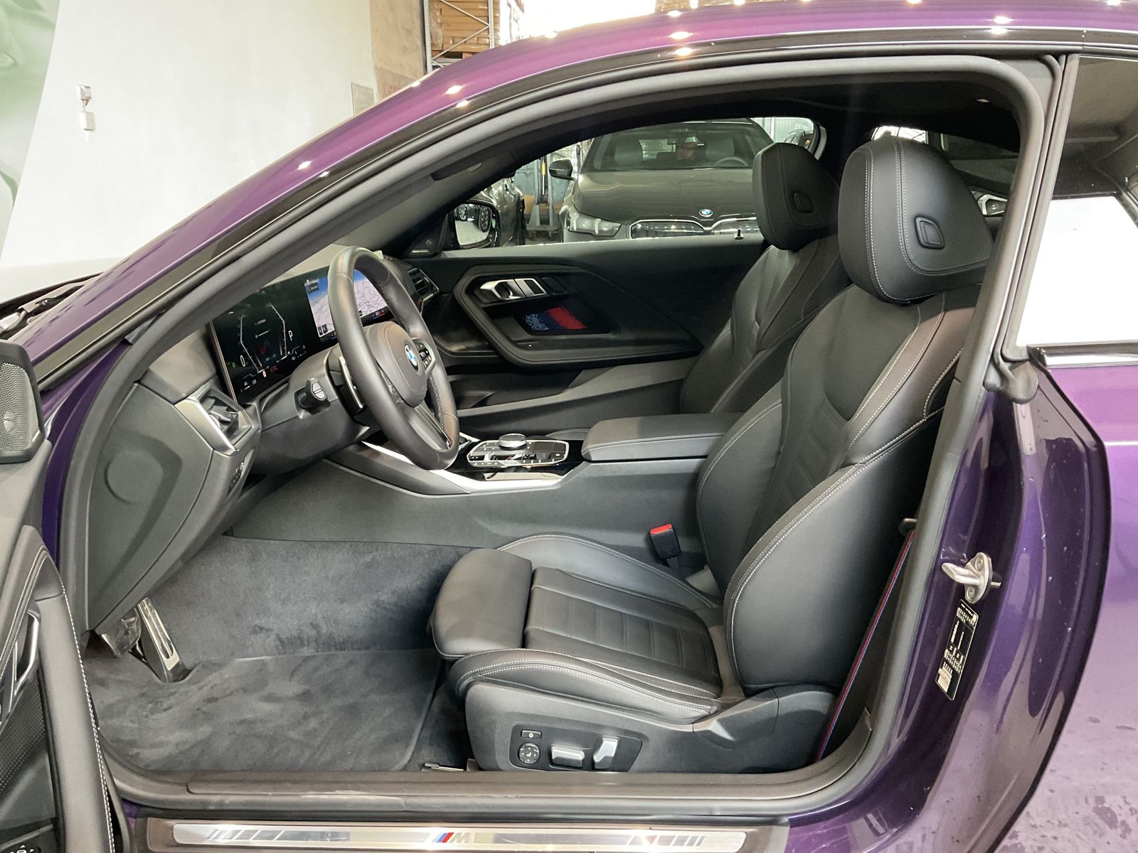 Fahrzeugabbildung BMW 230i M Sportpaket HK HiFi Glasdach ACC Stop&Go