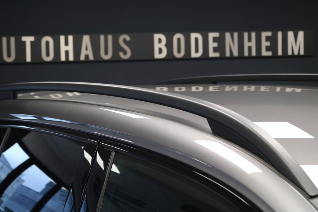 Mercedes-Benz GLB 180