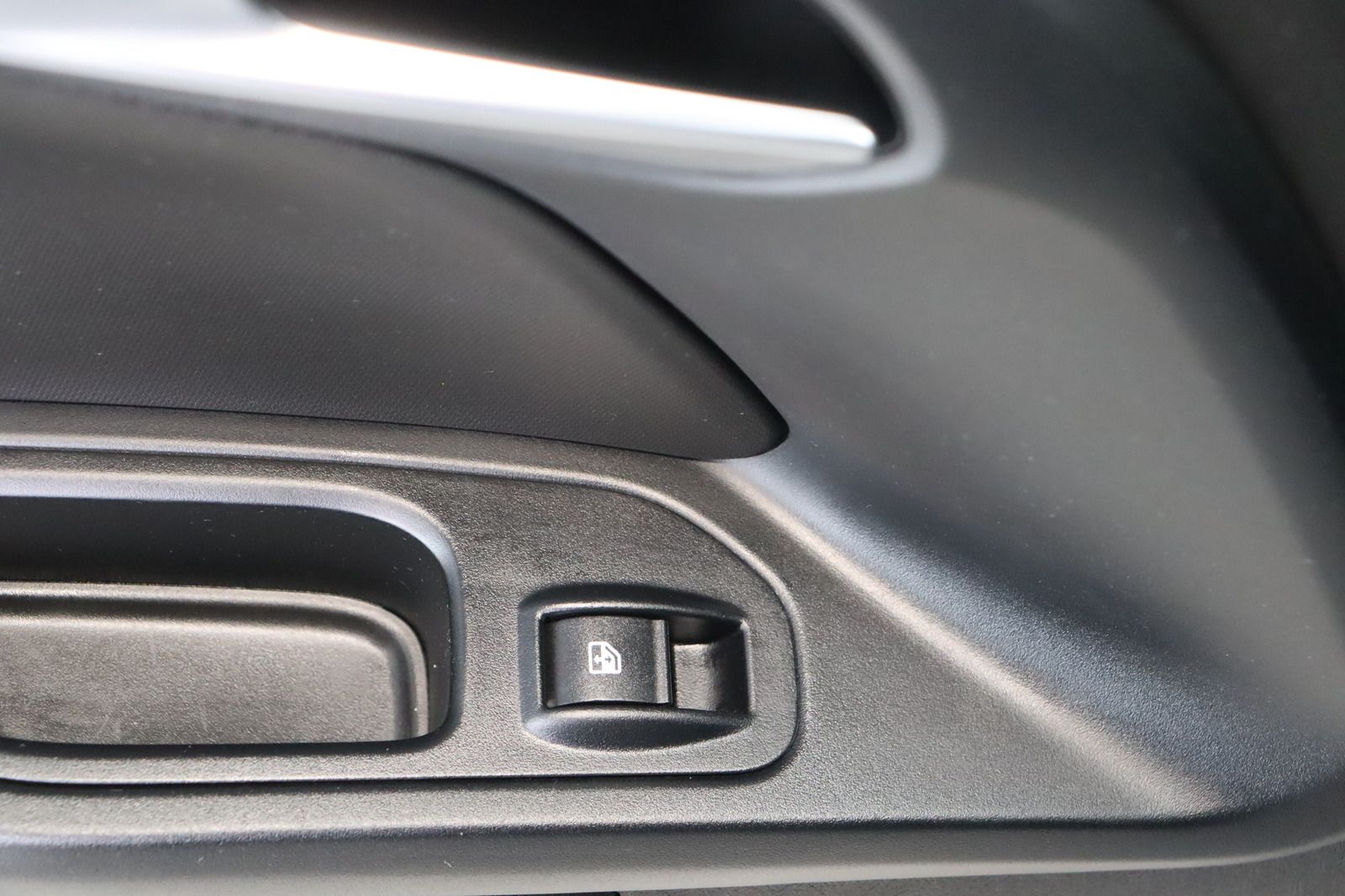 Fahrzeugabbildung Fiat Tipo * Navi * HU/AU neu * Tempomat