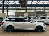 Skoda Octavia III Combi 1.6 TDI DSG 85kW Drive NAVI AH - Skoda Octavia mit Diesel-Antrieb: 1.6