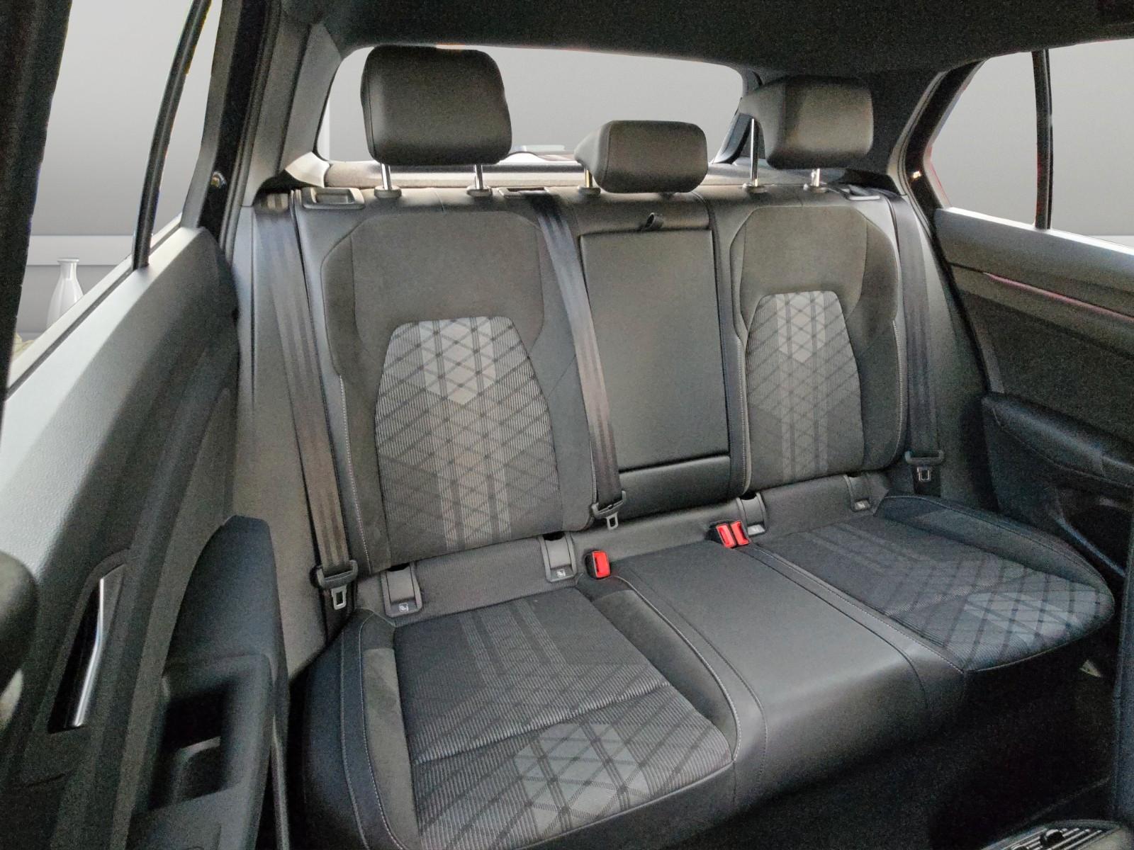 Volkswagen Golf VIII Lim.1.5TSI R-Line T.Leder Navi RFK ACC, миниатюра 11