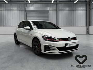 Volkswagen Golf - 8