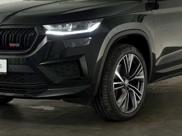 Kodiaq RS TSI DSG 4X4+AHK+NAVI+RÜCKFAHRKAMERA+MA