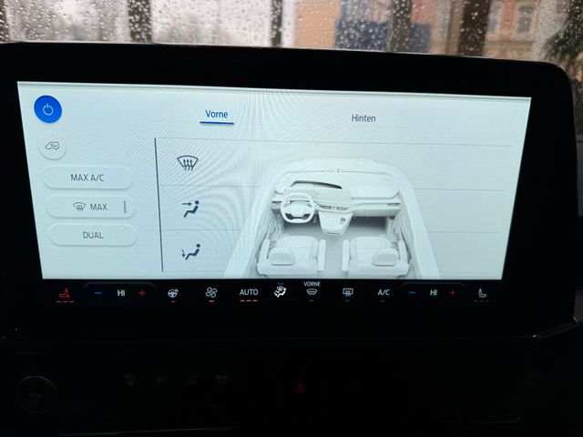 Ford Tourneo Custom 2.0 EcoBlue L1 Titanium