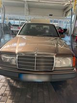 Mercedes-Benz E230 w124 Oldtimer - Mercedes-Benz E 230: W124