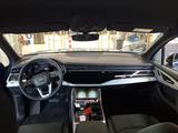 Audi Q7 3.0 TFSIe quattro S line Laser B&O AHK 360° - blaue Audi Q7