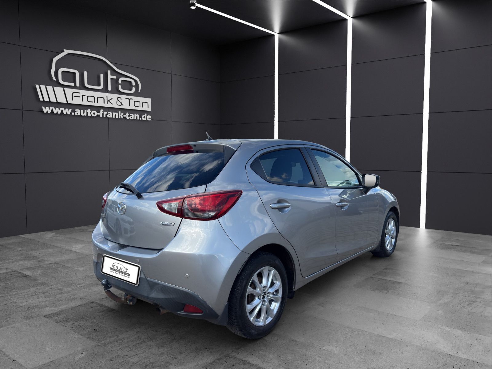 Fahrzeugabbildung Mazda 2 Lim. Exclusive-Line PDC*Shzg*USB*Tempo