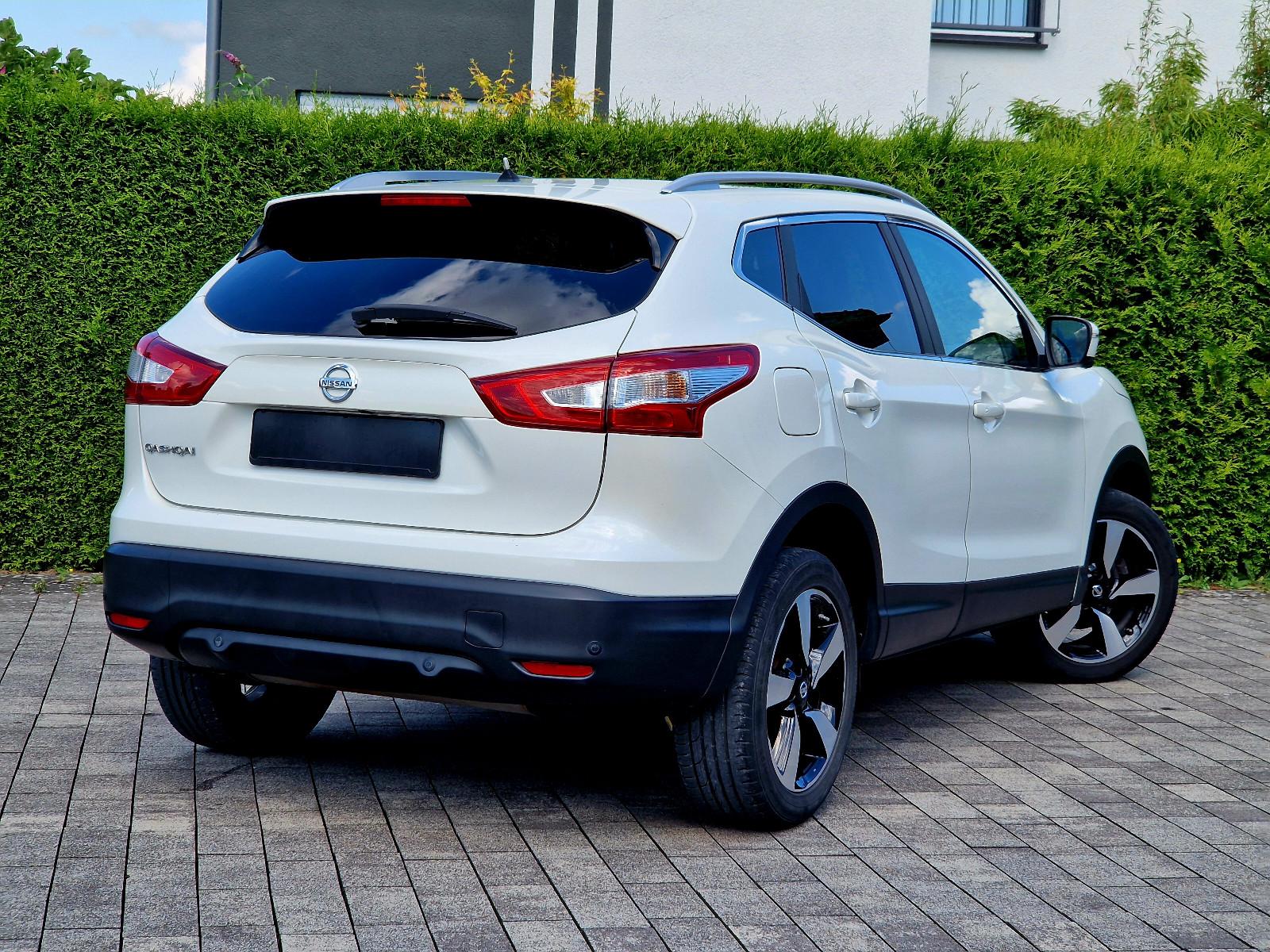 Nissan Qashqai N-Connecta (Automatik, Navi, Kamera)