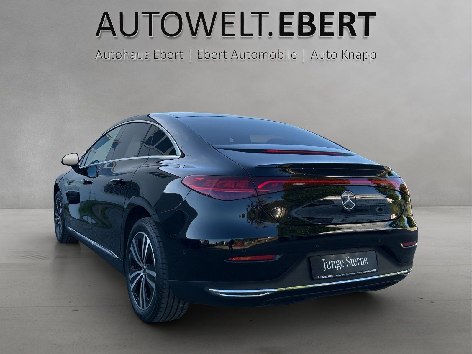 Fahrzeugabbildung Mercedes-Benz EQE 300 Advanc+ DISTRO Memo AIRMATIC Burme KeyGo