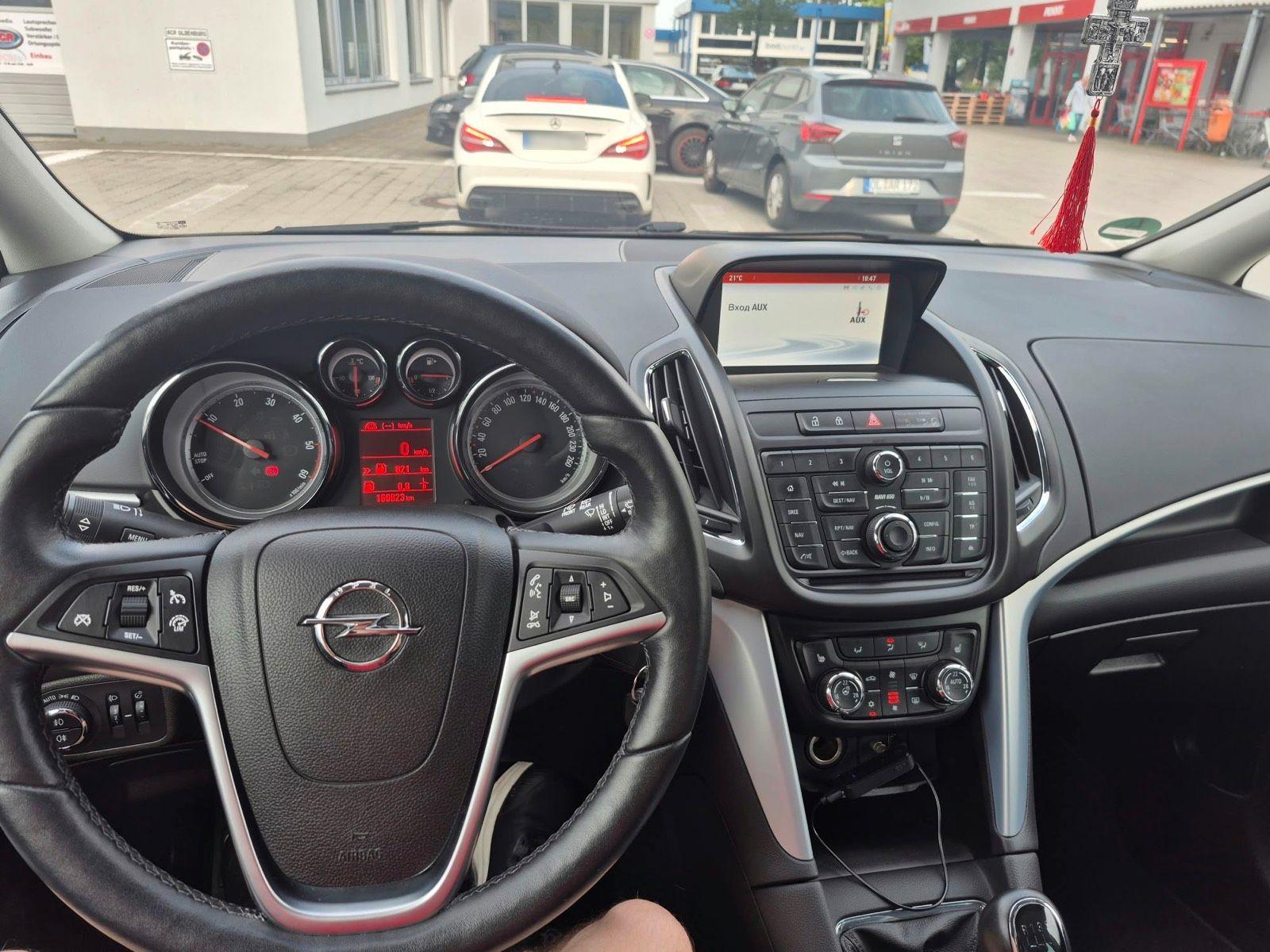Opel Zafira Tourer