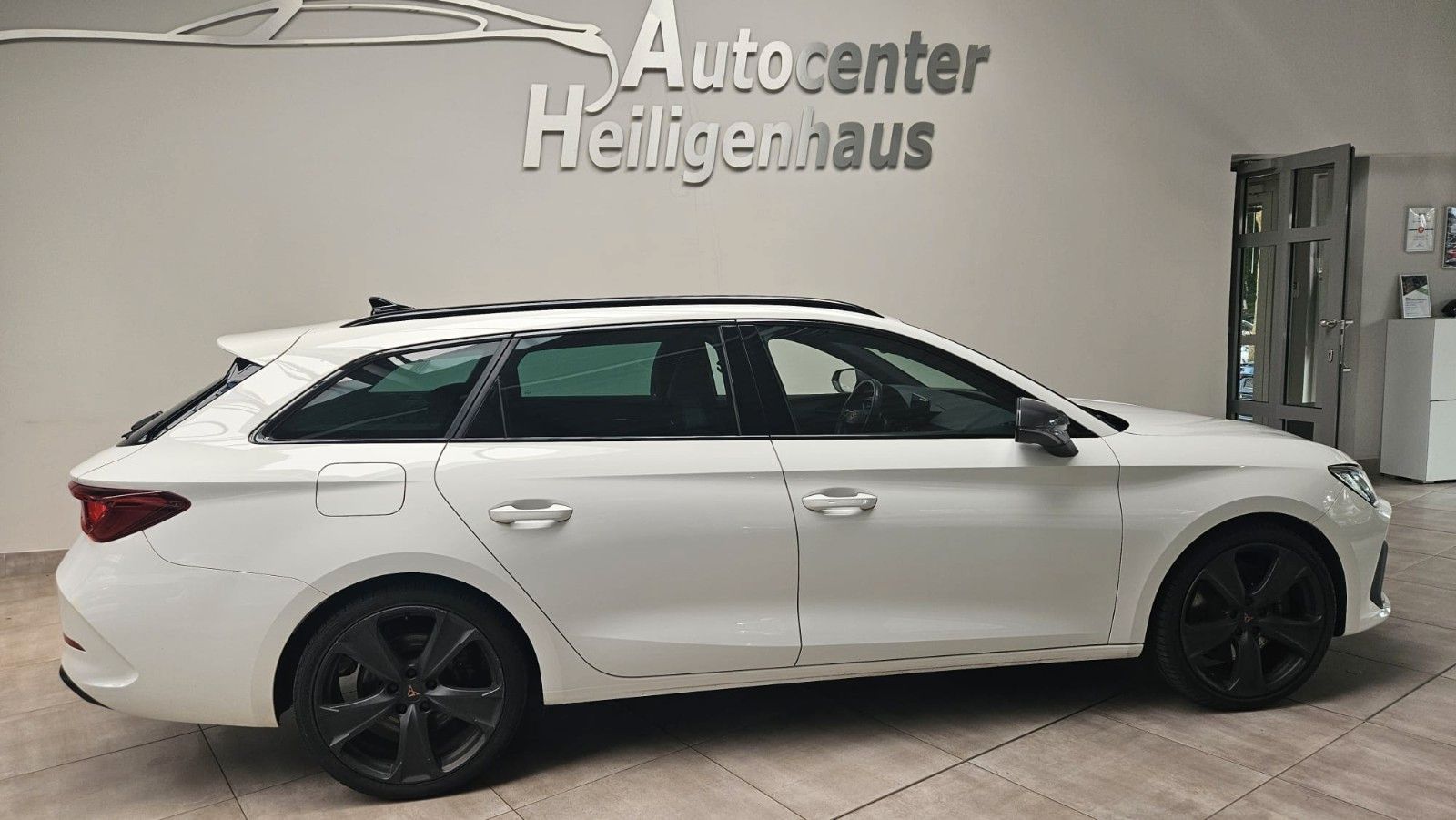 Cupra Leon Sportstourer VZ e-Hybrid Navi Tempo AHK PDC imagem 3