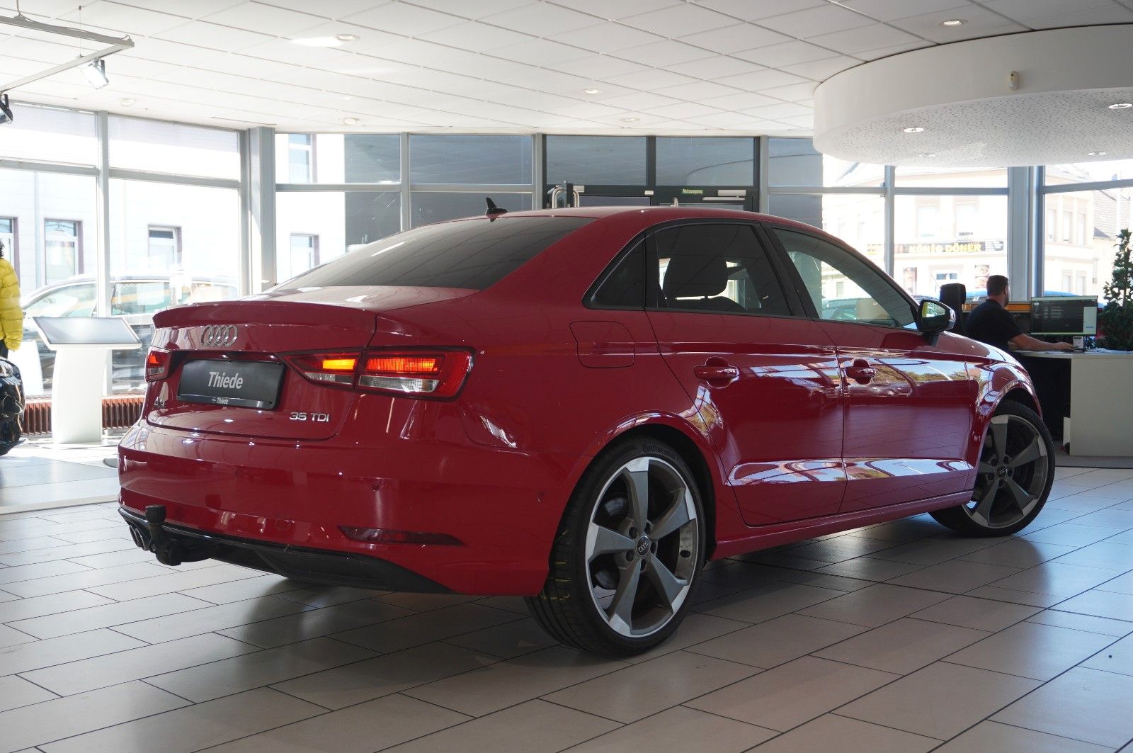 Fahrzeugabbildung Audi A3 LIM. 35 TDI S-TRONIC SPORT NAVI/SH/KAMERA/AHK