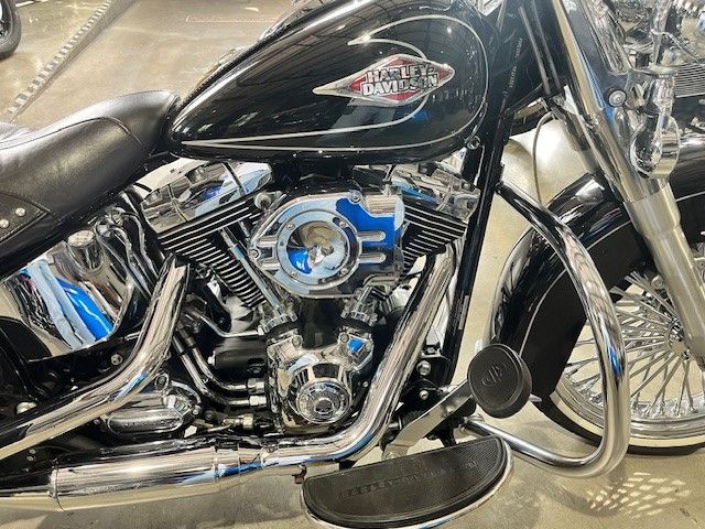 Fahrzeugabbildung Harley-Davidson FLSTC Heritage Custom Umbau KessTech