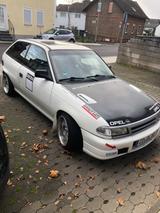 Opel Astra 2.0 16V GSI GSI - Opel Astra Gsi mit Benzin-Antrieb