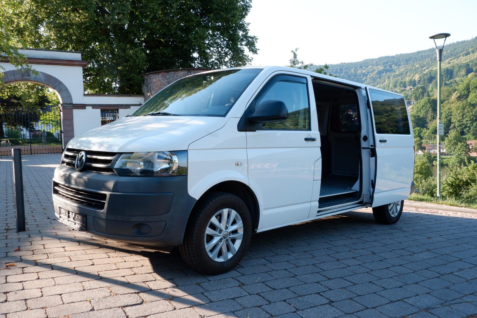 Volkswagen T5 Transporter Kasten lang 4Motion 2 x Schiebetü