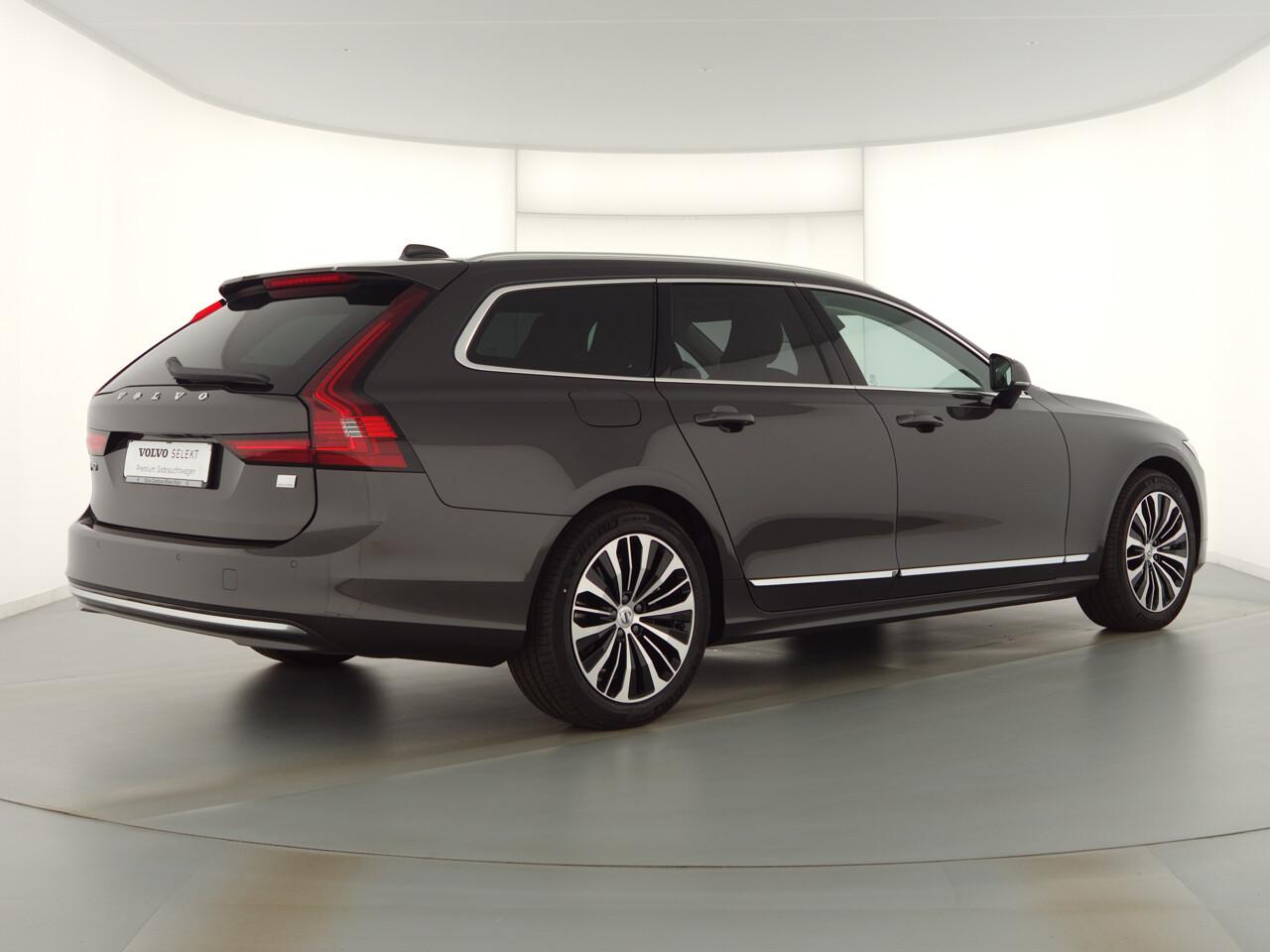 Volvo V90 T6 AWD Core+AHK+behz.Fronts+LED+Navi+DAB