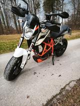KTM 690 Duke  - KTM 690