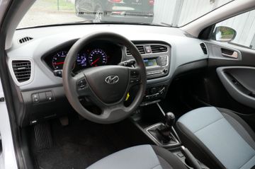 Fahrzeugabbildung Hyundai i20 Select aus 1. Hand