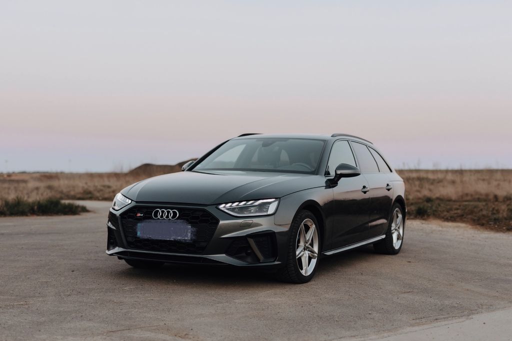 Image of Audi S4