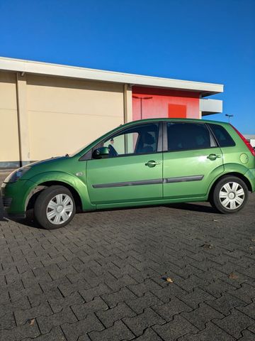 Ford Fiesta 1,4 Benziner