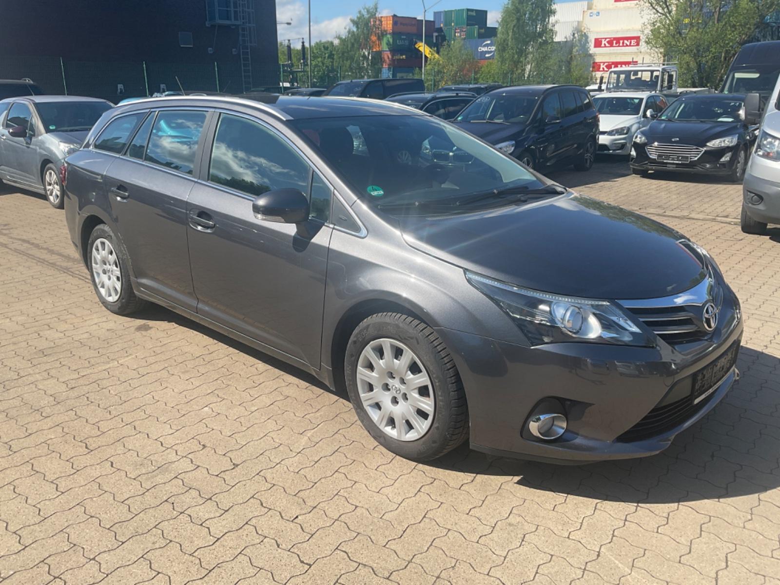 Toyota Avensis Kombi Basis TÜV 06.2026 1 HAND