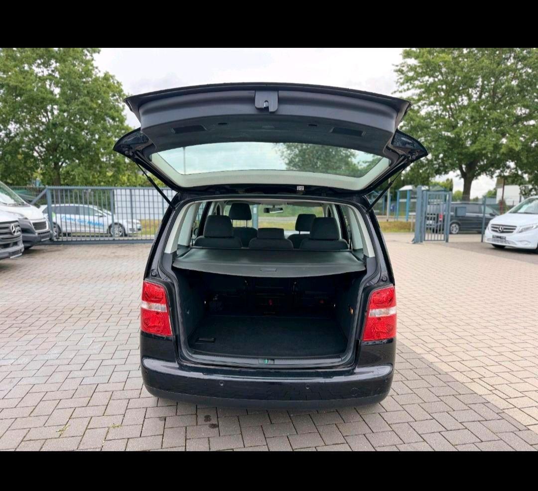 Volkswagen Touran 2006 — engine 150 HP (110kW)