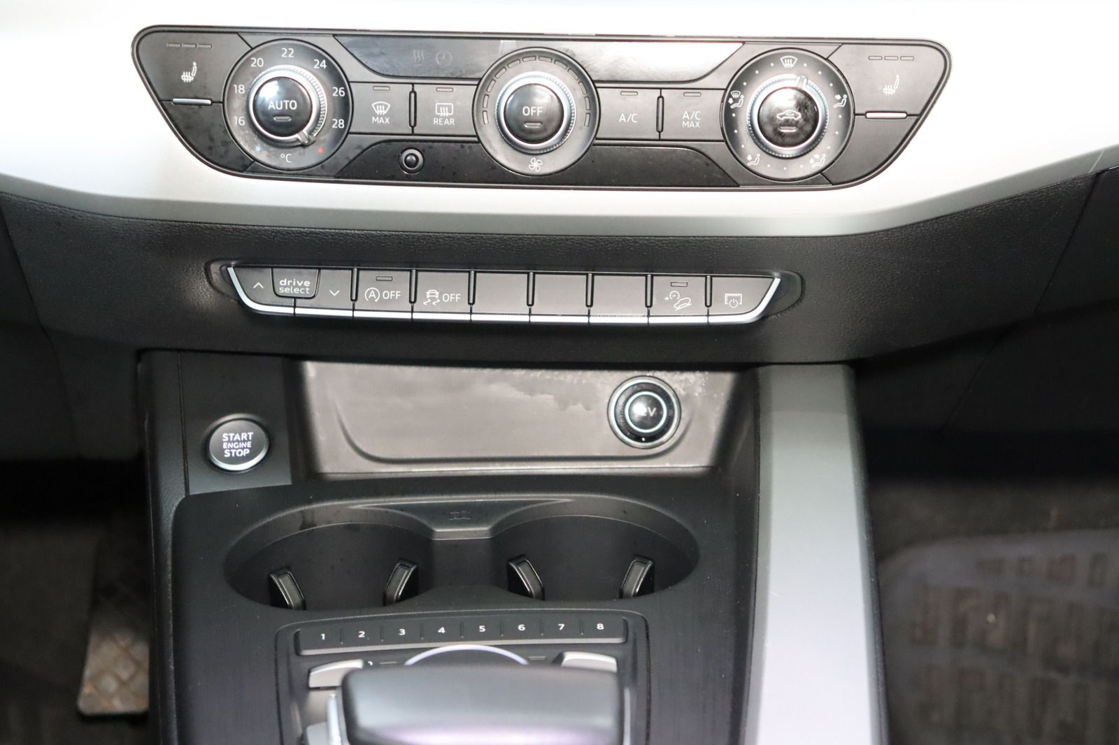 Fahrzeugabbildung Audi A4 Allroad Quattro 2.0 TDI * Navi * Bi-Xenon *