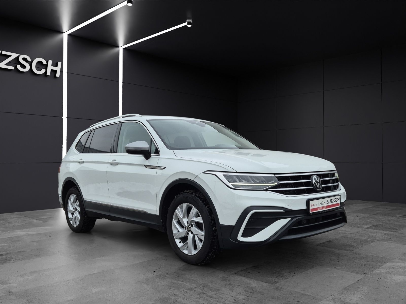 Fahrzeugabbildung Volkswagen Tiguan Allspace TDI LED AHK Navi AID ACC SHZ 18"