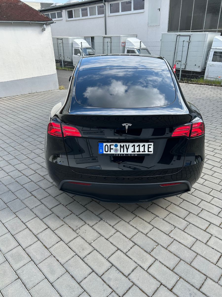 Tesla Model Y Hinterradantrieb RWD  foto 3