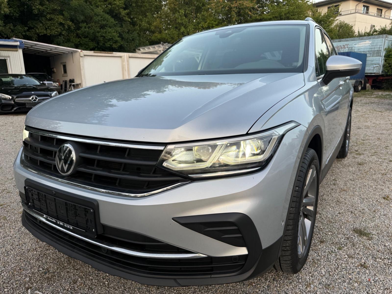 Volkswagen TiguanLife 4Motion 1.HD BUSINESS STHZ TOPZUSTAND