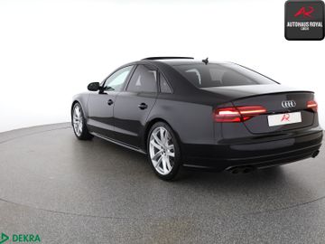 Audi S8 - 3
