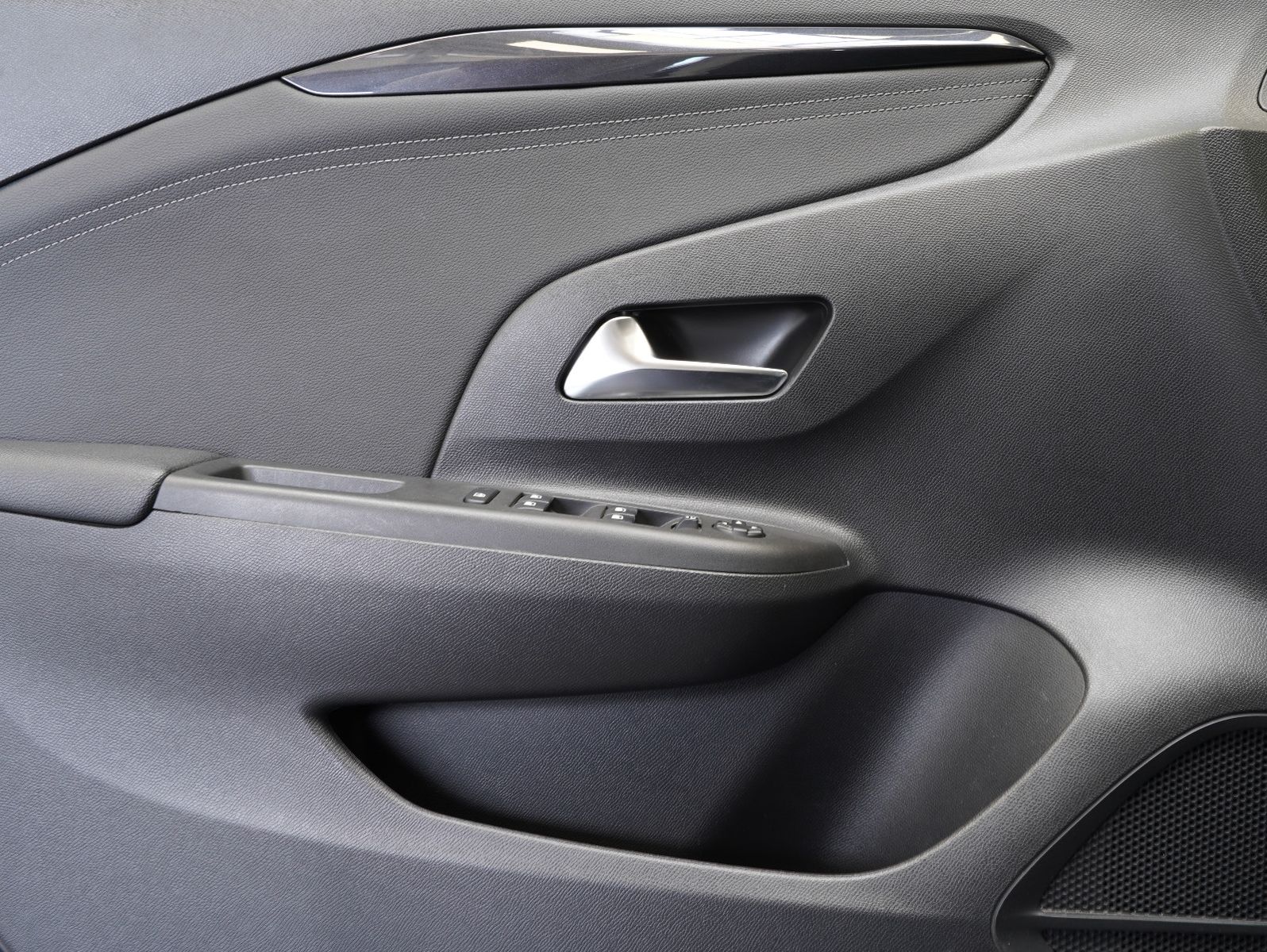 Fahrzeugabbildung Opel Corsa F 1.2 Turbo Elegance LED/SHZ/PDC/KAMERA