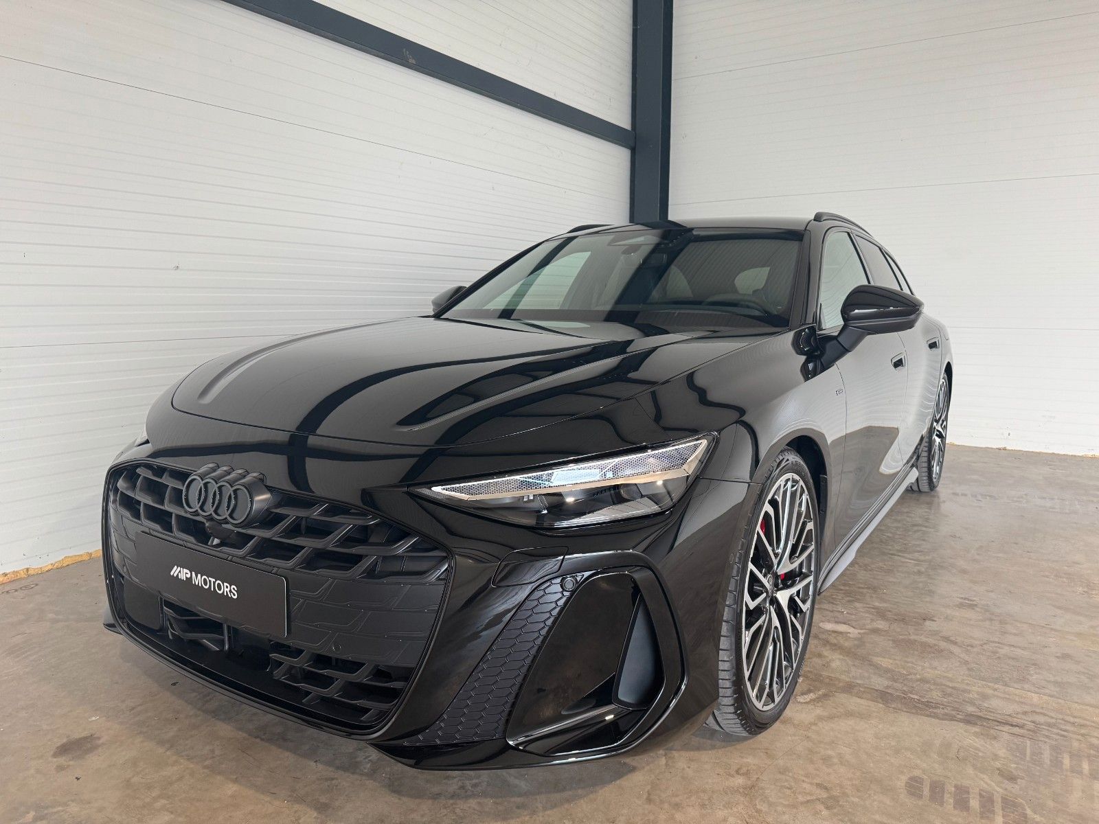 Audi A6 AVANT 220kW TECHPRO/PANO/HUD/AHK/LUFT/S-SEAT