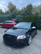 Audi RS3 8P - Audi A3 mit Benzin-Antrieb: Kleinwagen, Automatik