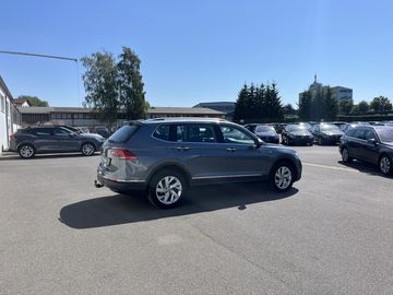 Volkswagen Tiguan Allspace - 8