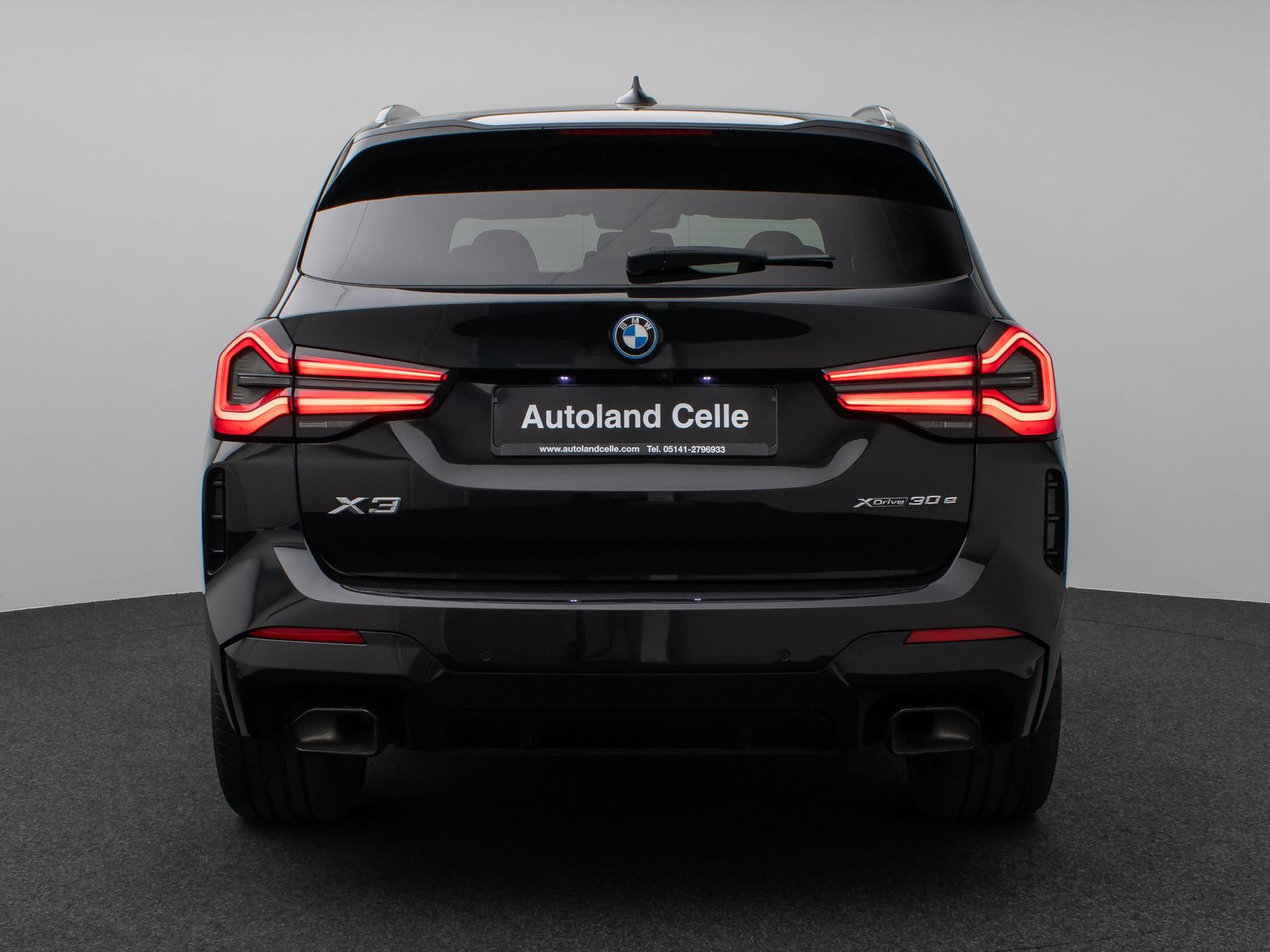 Fahrzeugabbildung BMW X3 xD30e M Sport Panorama Kamera HUD DAB H/K 21"