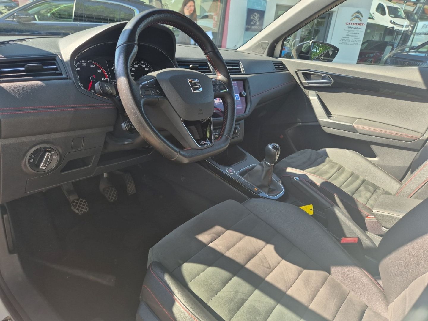 Fahrzeugabbildung SEAT Arona 1.0 TSI Navi Dig. Cockpit Soundsystem ACC