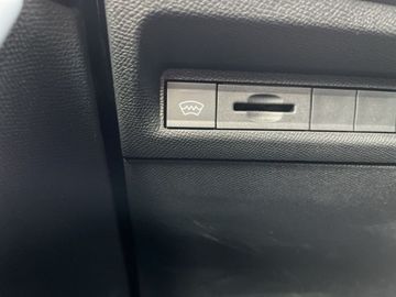 Peugeot 308 PureTech 130 EAT8 GT