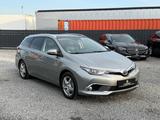 Toyota Auris Touring Sports Executive - Toyota Auris: Executive