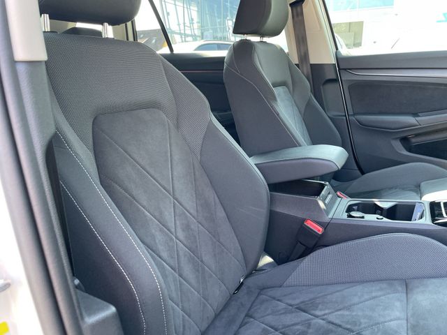 Golf Variant Style TDi DSG Navi AZV Kamera