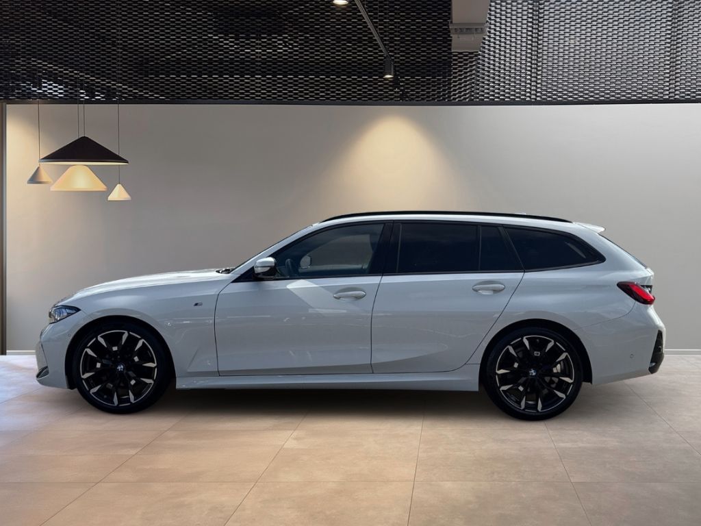 BMW 320 d Touring M Sport Lordose AHK ACC Privacy-Ve foto 2