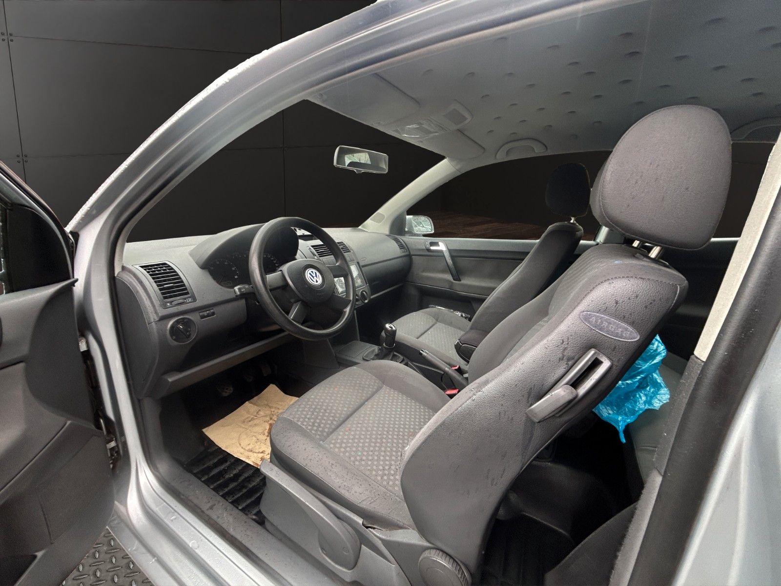Fahrzeugabbildung Volkswagen Polo 1.2 47kW Trendline Klima/Sport Paket