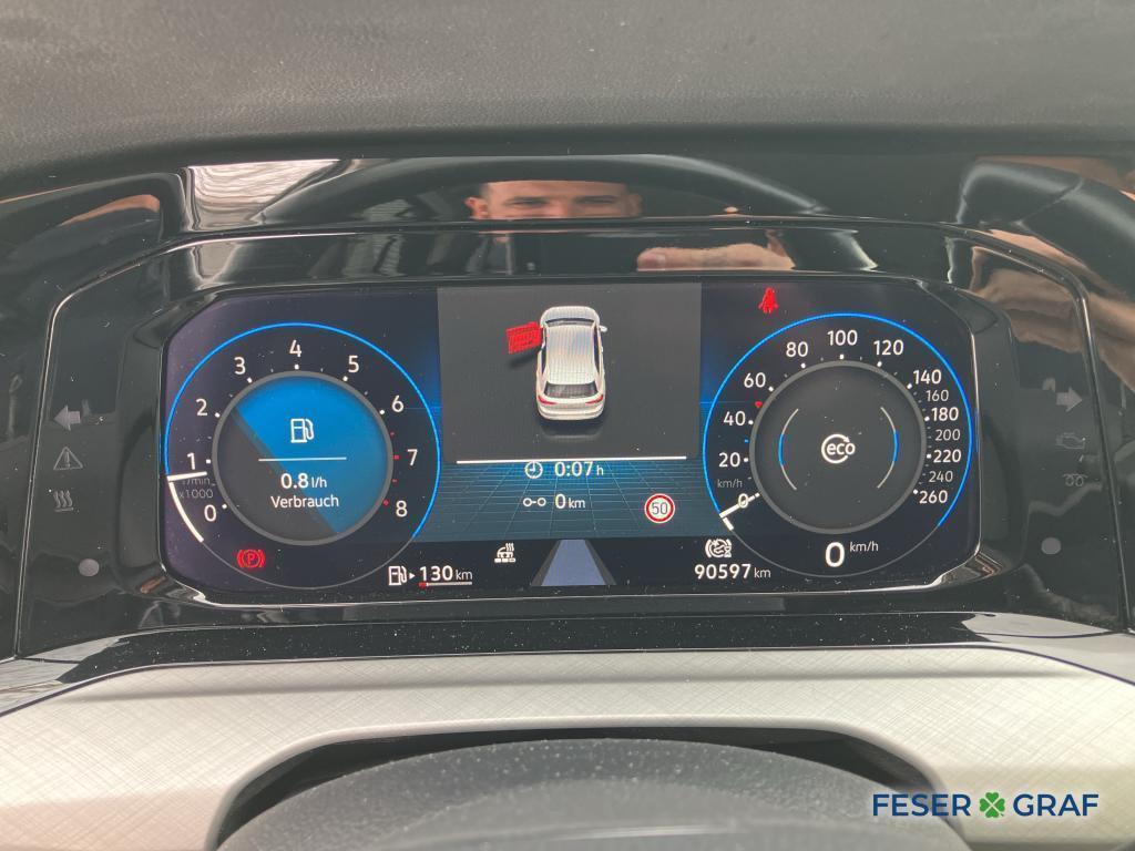 Volkswagen Golf VIII 1.5 TSI Life LED/RFK/SHZ/APP CONNECT