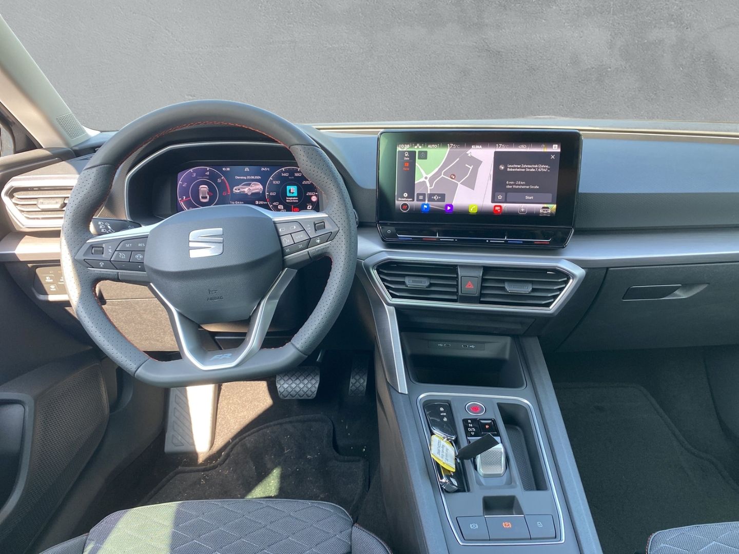 Fahrzeugabbildung SEAT Leon Sportstourer FR 2.0 TDI EU6d *Navi *digital