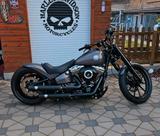 Harley-Davidson Breakout  - Motorräder in Halle