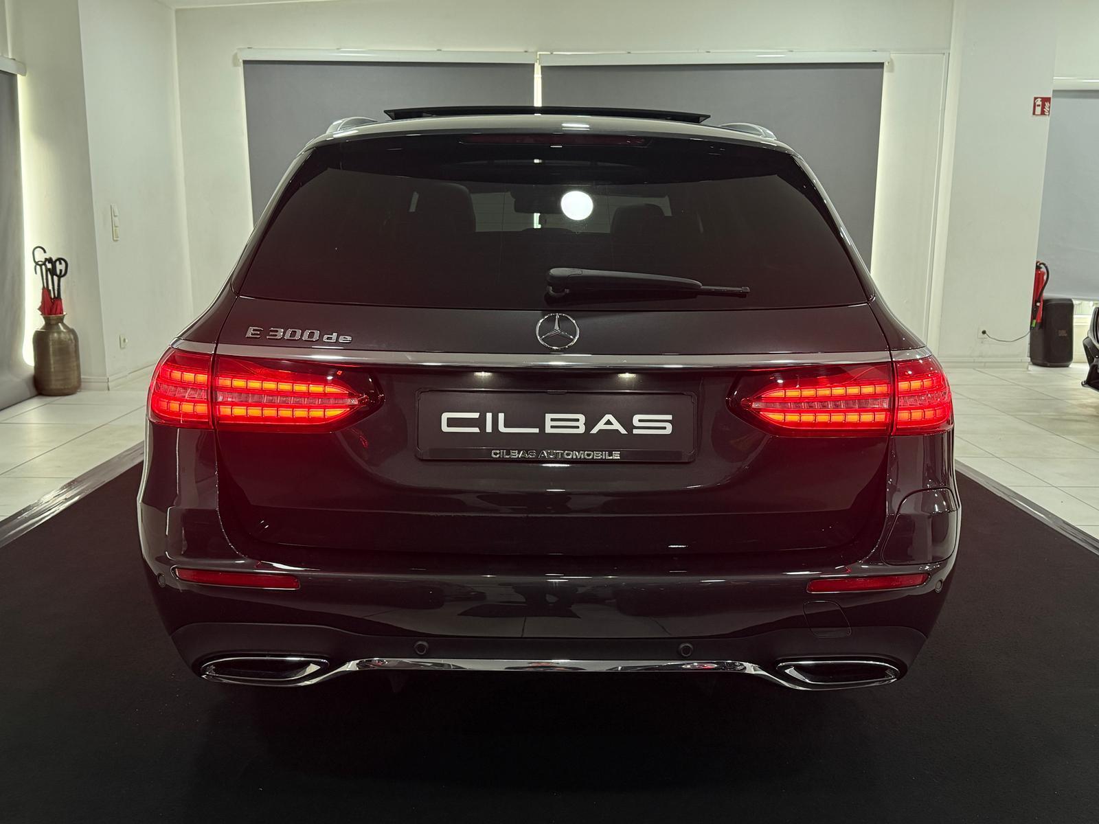 Mercedes-Benz E 300 de T 9G AMG-LINE*PANO*360*DISTR*AMBI*AHK*